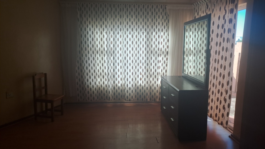 4 Bedroom Property for Sale in Mdantsane Nu 17 Eastern Cape